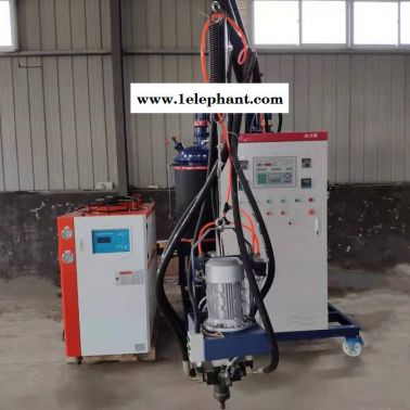 來圖樣加工pu自結(jié)皮發(fā)泡頭盔頭枕設(shè)備 聚氨酯硬泡馬桶坐墊機械