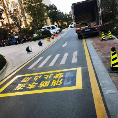 蘇州廠區(qū)停車位劃線、廠區(qū)道路劃線、廠區(qū)消防通道劃線、車間劃線